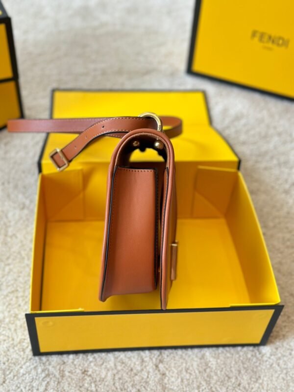 Fendi C'mon Nano - White