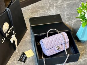 C6FBAE84-C656-2C67-9D96-25A103D5D85C_0f591c7a-4eca-4a0c-9bb7-c650ed536909.jpg Wallet On Chain - Violet