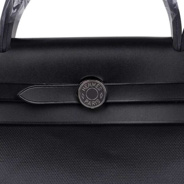 C76CE506-368B-C99B-569A-B17ED935BABD.jpg Herbag Zip Retourne 31 Black Berline / Black Hunter Leather Palladium