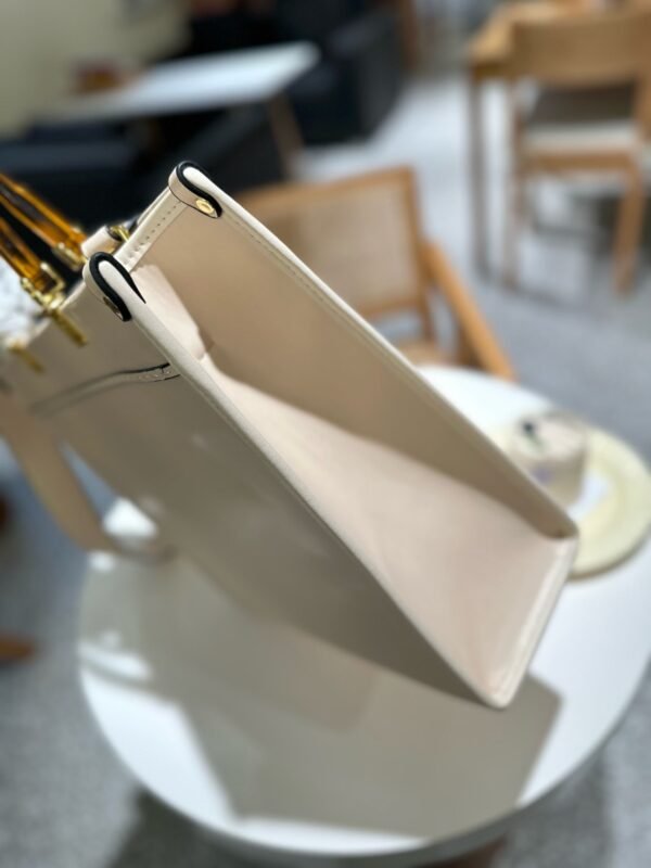 Fendi Sunshine Medium - Beige