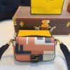 Fendi Baguette Medium - Pink
