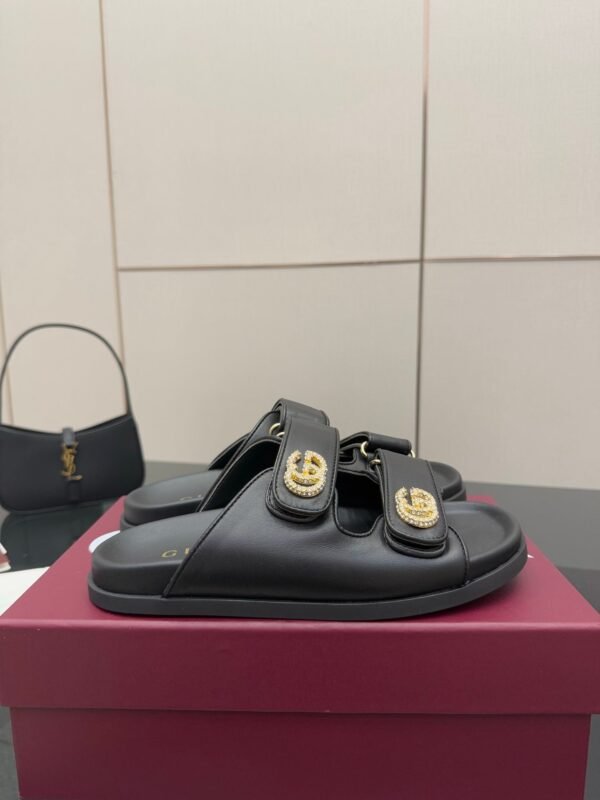 C939320D-DD28-E0E1-2993-8F154067DEA7.jpg GUCCI Women's Platform Slide Sandal