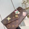 Louis Vuitton M12207 Sarah Wallet