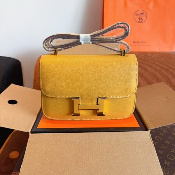 Constance 23 Bag Gold Hardware - Black