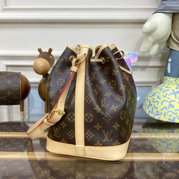 Louis Vuitton Petit No&eacute; M46984