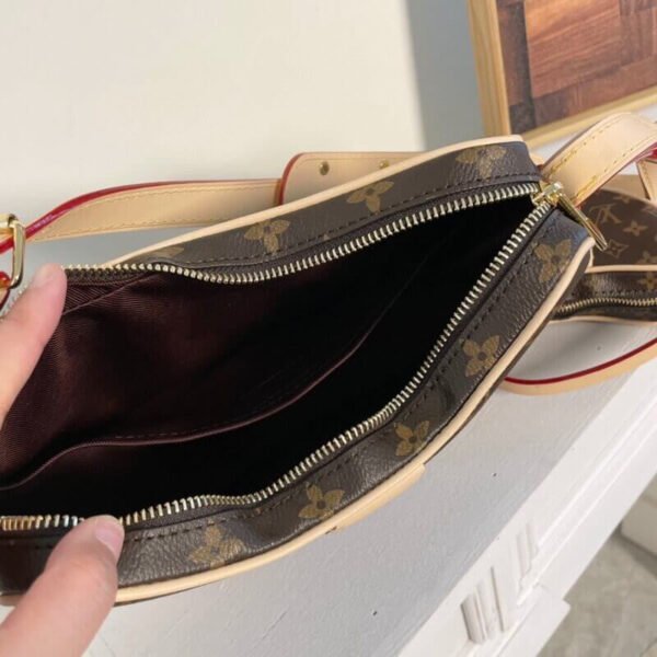 Louis Vuitton Monogram Canvas Croissant MM M46828