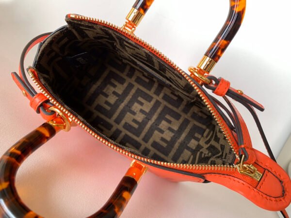 CCA0ABA7-BCEA-E321-EDB7-682A09BBE59C.jpg Fendi By The Way Mini Bag