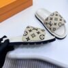 CD1F6013-64A8-65B7-1D24-7D7F70A43BBF.jpg Louis Vuitton Women's Pool Pillow Comfort Sandal