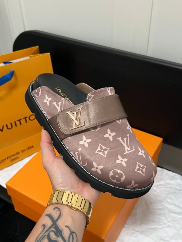 Louis Vuitton Women's Pool Pillow Comfort Sandal