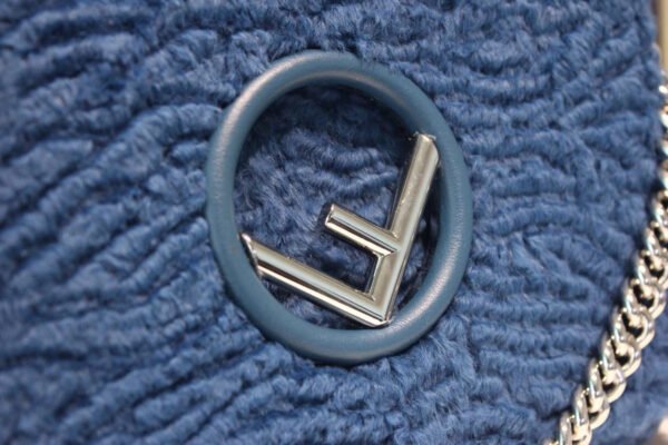 CD944854-32A1-806E-488F-EE65FBC4C05C.jpg Fendi Kan I F Bag