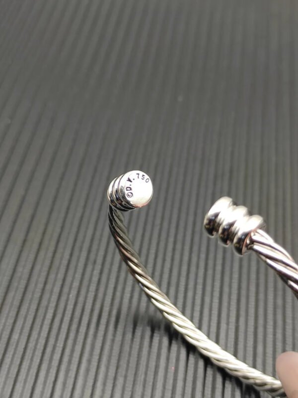 D1B6ABFE-A9FE-DE4A-2A46-0CC2922675CD.jpg 4mm Cable Classic Bracelet with Triple-Bar End Caps ??Sterling Style