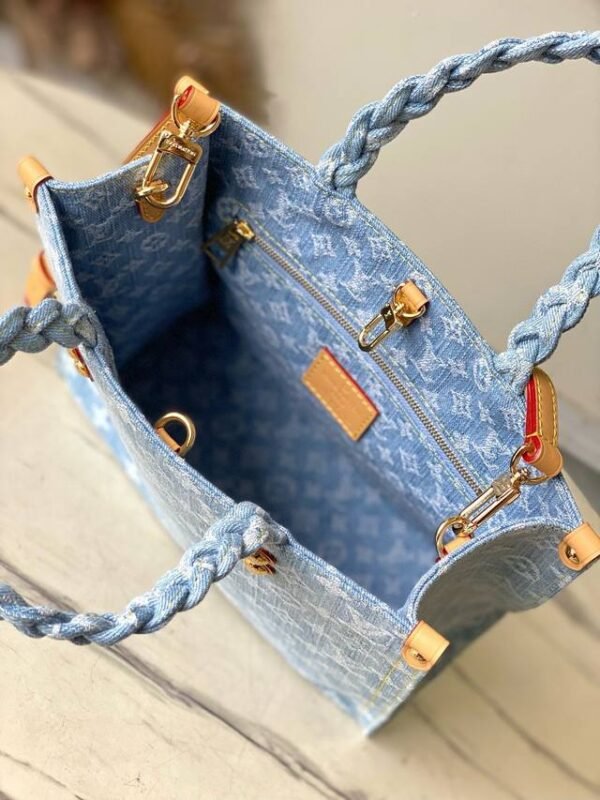 D2700C04-AEC1-34BB-B1CB-70FAC8B983BA.jpg Louis Vuitton Let Go PM M24897