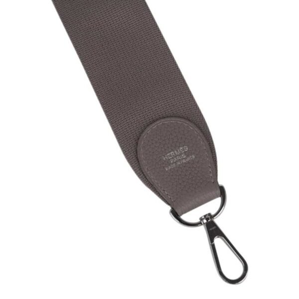 D49D3332-8CA2-F92A-78F1-C2F5C28B266D.jpg Evelyne PM Bag Gris Asphalte Palladium Hardware bag