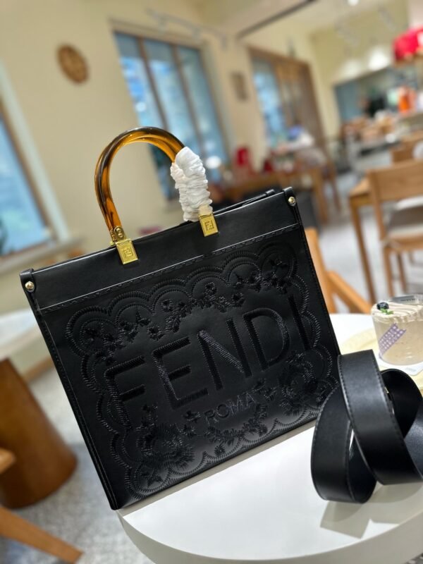 Fendi Sunshine Medium - Beige