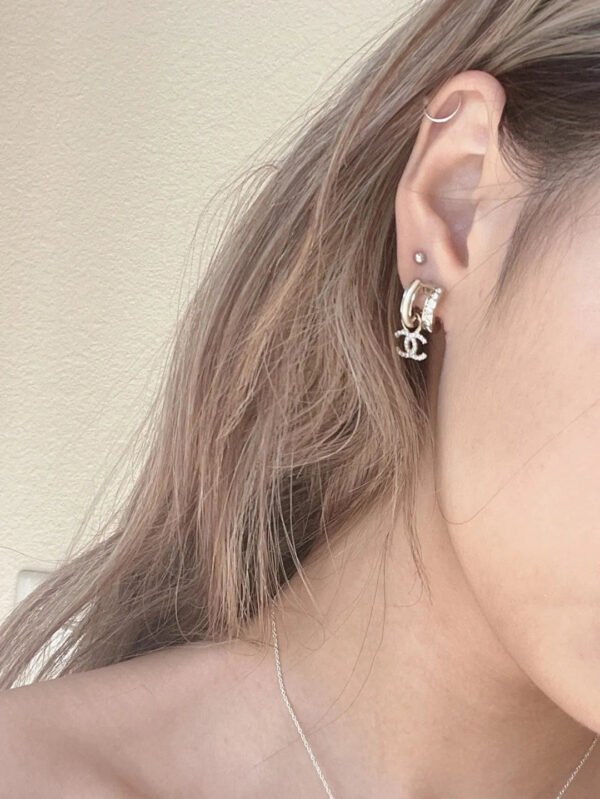 D4EF0AE2-B499-0211-9430-EA56313A70D8_5e670790-ccd8-452f-bbd6-3e960f0792be.jpg CC Jewelry New 12