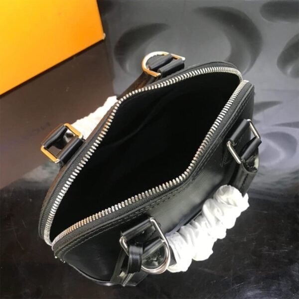 D63035B9-8553-96FF-9C7D-EE1B918370BD.jpg Louis Vuitton Alma BB M24645