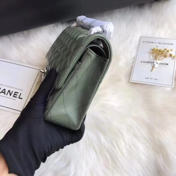 D74BB6E7-47EE-E89F-3993-FDB2E5DCDB09_68f755a5-8a18-47e0-a591-326dd8b46ba1.jpg Chanel 1112 Green Medium Size 2.55 Lambskin Leather Flap Bag