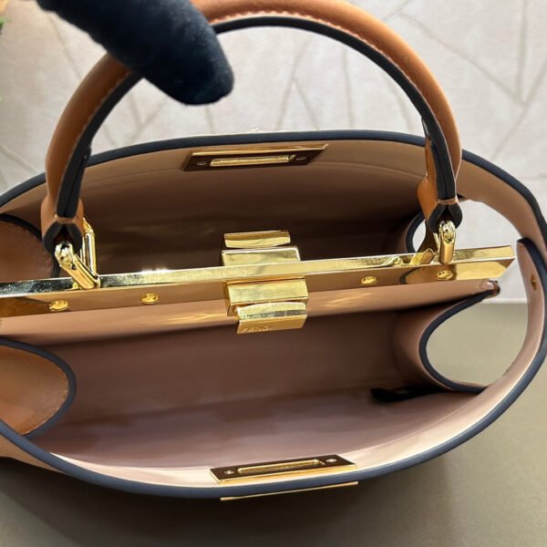 Fendi Peekaboo Medium iseeu Bag