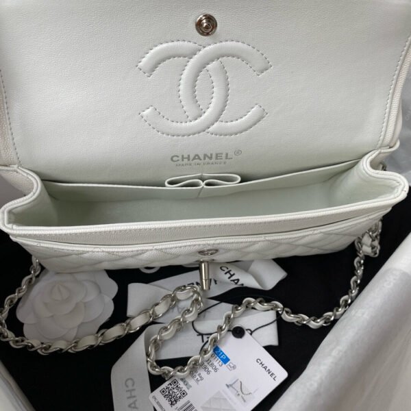 DA744E86-48EA-FB35-C36A-BABA61D5AB0B.jpg CHANEL SMALL CLASSIC FLAP HANDBAG SILVER METAL