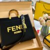 DB7EFD08-24A0-1110-4A9A-50E465A2C706.jpg Fendi Sunshine Medium - Green