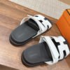 DB8E4D04-1EC2-82F8-0CEB-DFC7D89898AA.jpg Hermes Unisex Chypre Sandal