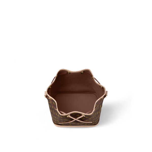 DB917987-919B-E4E9-DFA1-073614822EFB.png Petit Noe