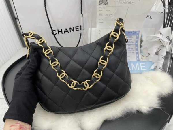 Chanel Hobo Handbag Black For Women, Women&rsquo;s Bags 9.4in/24cm AS3562 B09178 94305