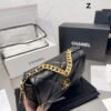 DBF4616E-4404-9895-84C1-53CAAEBBA18B.jpg Chanel 19 Hand 2Way Chain Shoulder Bag As1160 Lamb Leather Black Used Women
