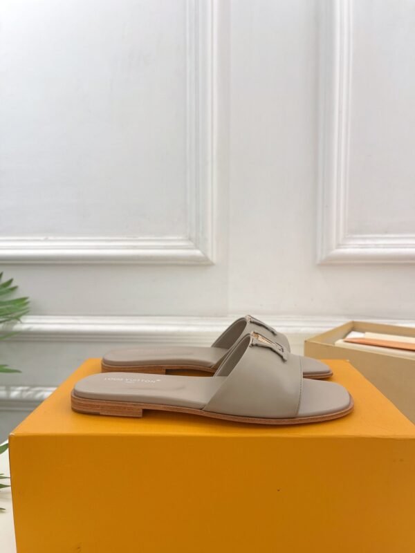 Louis Vuitton Women's Pool Pillow Comfort Sandal