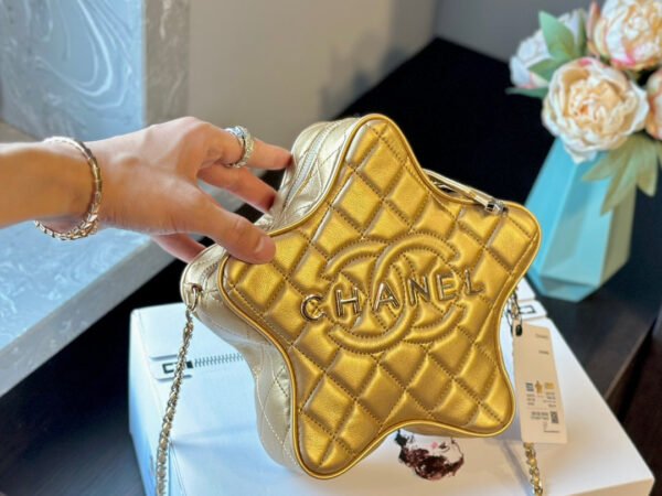 Leather handbag - Gold