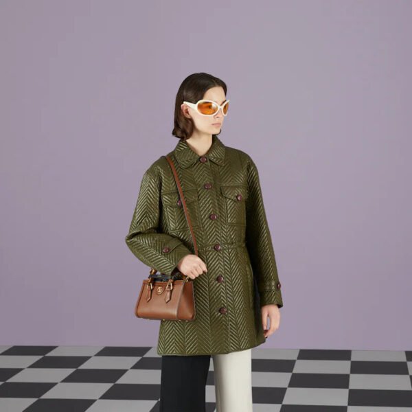 DEFB7352-F5ED-477D-537D-CD90F87F9D1D_6d6348a2-1ff4-4a40-b075-01db487b78fe.jpg DIANA SMALL SHOULDER BAG