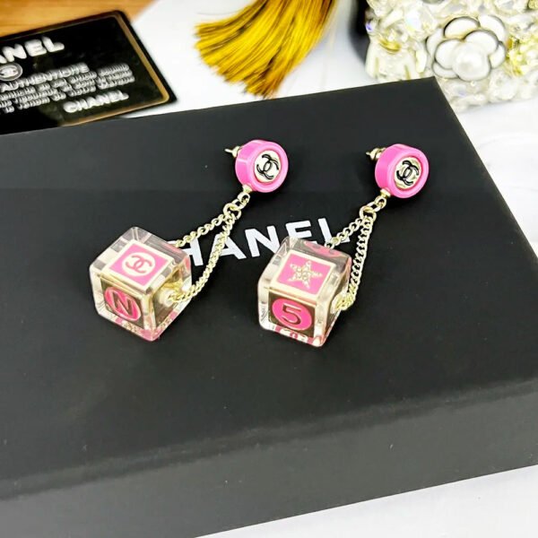E14D1125-2340-E404-2775-D9D55F91FC6E.jpg cc Earrings