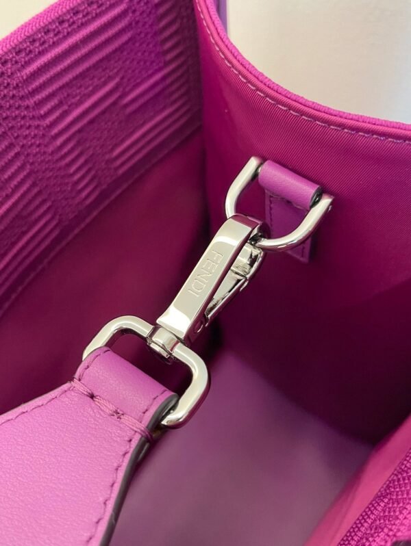 E178FF6E-FE96-9AA7-0588-6665D4195D9F.jpg Fendi Sunshine Shopper Meduim Bag