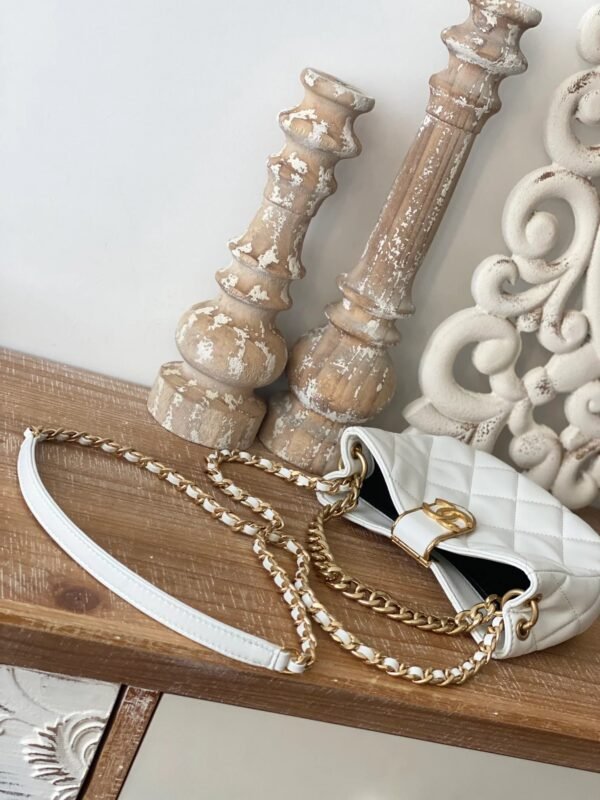 Chanel Small Hobo Bag Gold Hardware White For Women, Women&rsquo;s Handbags, Shoulder Bags 7.5in/19cm