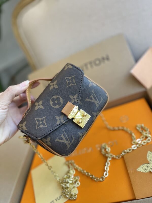 Louis Vuitton MICRO M&Eacute;TIS Chain Bag M81267