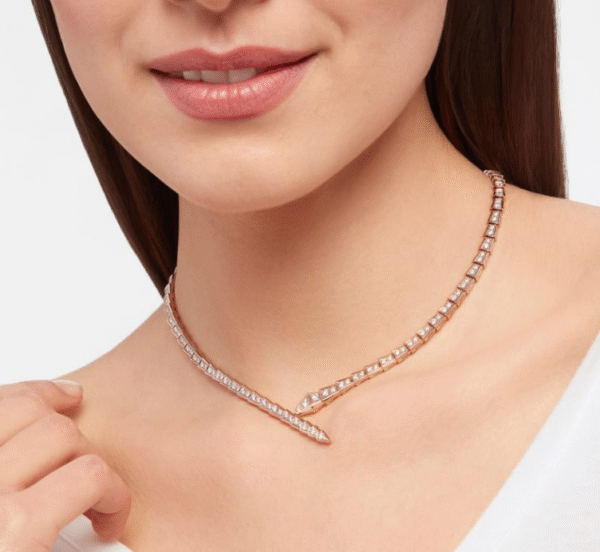 E3BCF099-4633-AA69-E480-1E12FCA4EF92.png Serpenti Viper Necklace