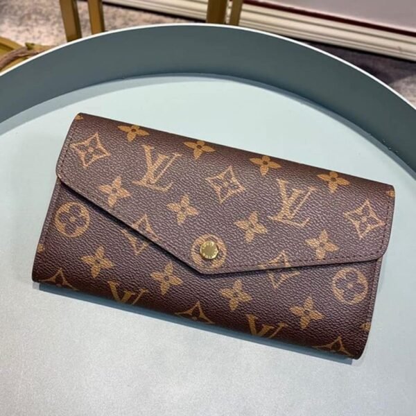 E415FA4D-8B66-5F7B-23C0-799CC7C56033.jpg Louis Vuitton Sarah Wallet M62236