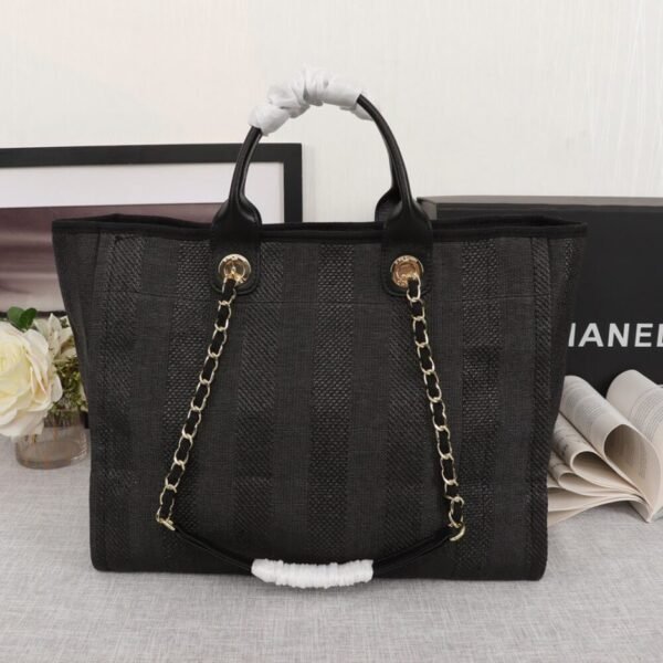 E547ACC9-A739-2840-44A6-FDEC0770FC92.jpg CHANEL Woven Straw Raffia Striped Medium Deauville Tote