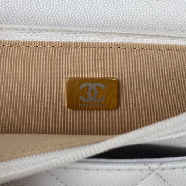 Chanel Small Flap Bag Gold Hardware White For Women, Women&rsquo;s Handbags, Shoulder Bags 7.5in/19cm AP2840