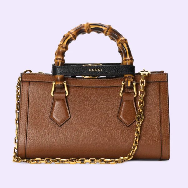 EE1CB96B-5DDD-CD30-46BF-30F0E377A214_82515eac-ca3b-4caf-ae5c-ced80a627949.jpg DIANA SMALL SHOULDER BAG