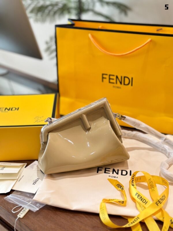 Fendi First Midi - Black