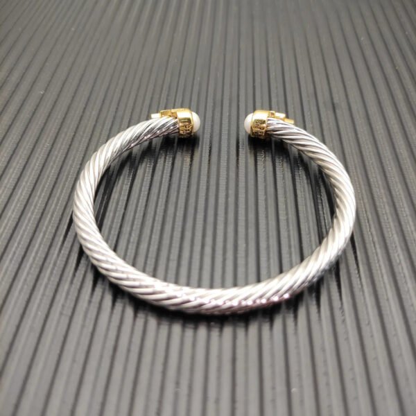 5mm Cable Bracelet with Pearl Pearls & Diamond Accents