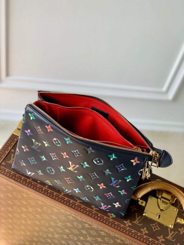 Louis Vuitton Coussin PM M21353