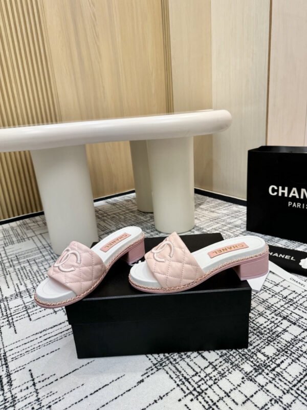 Chanel Women's Logo 25ss CC Sandal