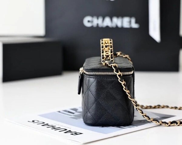 Chanel Small Vanity Case Black For Women 6.7in/17cm AS3171