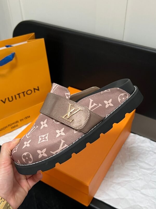 Louis Vuitton Women's Pool Pillow Comfort Sandal