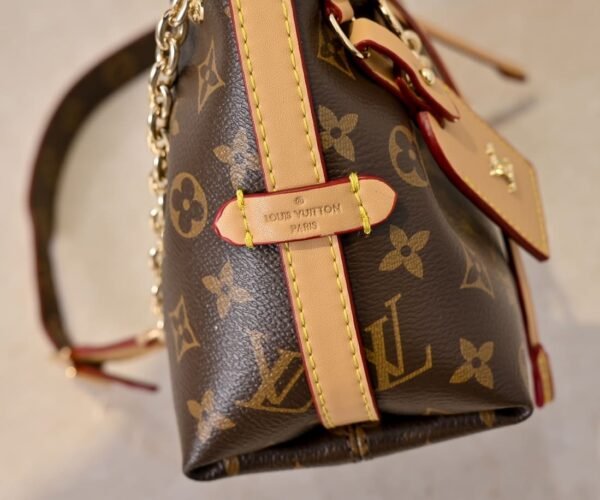 Louis Vuitton M13014 CARRYALL BB Gloves