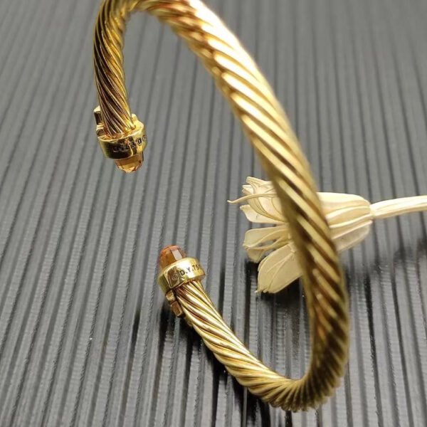 F3EF2BCF-FD78-0399-395A-A732AD9B8156.jpg Cable Bracelet with Champagne Diamonds & Diamond Accents 5mm
