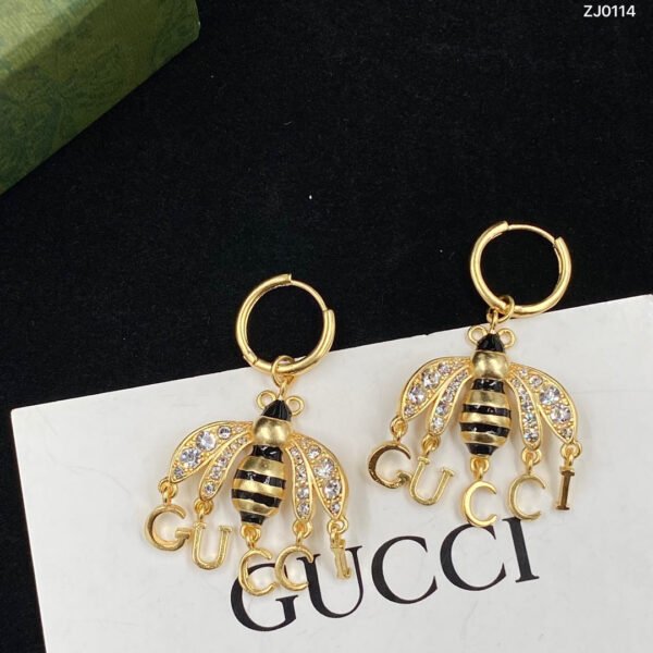 F4DD7AF6-4899-184E-B4EE-F709EC3EB279.jpg Gucci GG Earrings