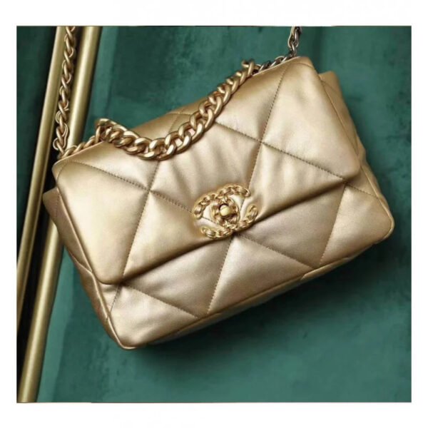 F6096C28-C07B-9D5B-A2DA-A087A374764E.jpg Chanel 19 Flap Bag As1160 Gold